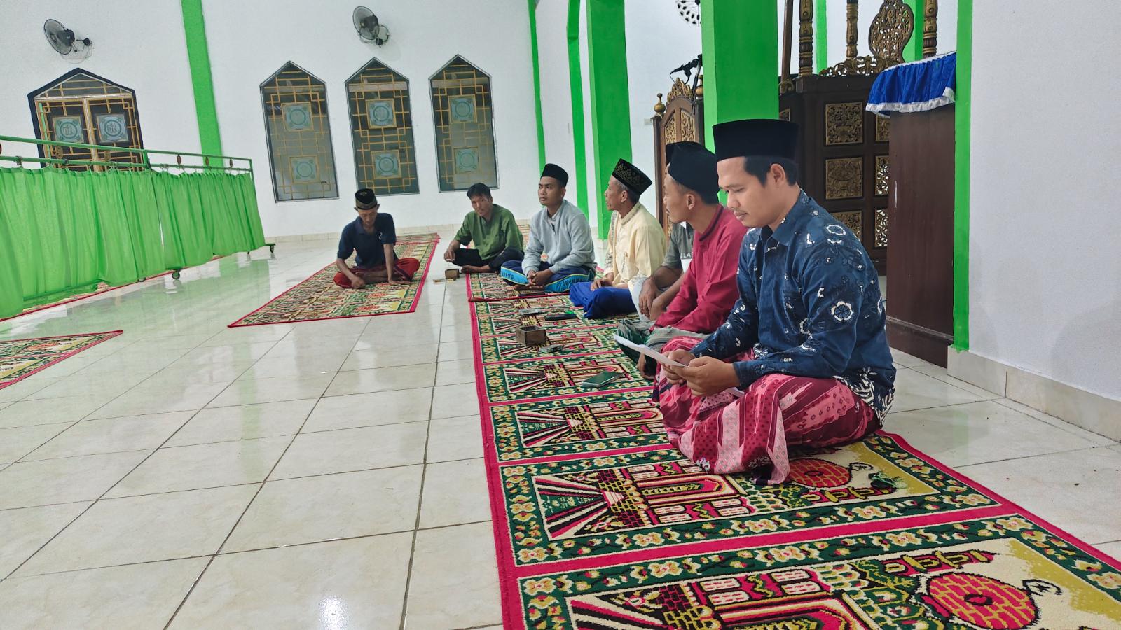 Rapat Persiapan Malam Takbiran dan Pengajian Triwulan di Masjid Jami’ Nur Hidayah